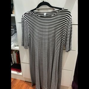 KNEE LENGTH COTTON SHORT SLEEVE DRESS